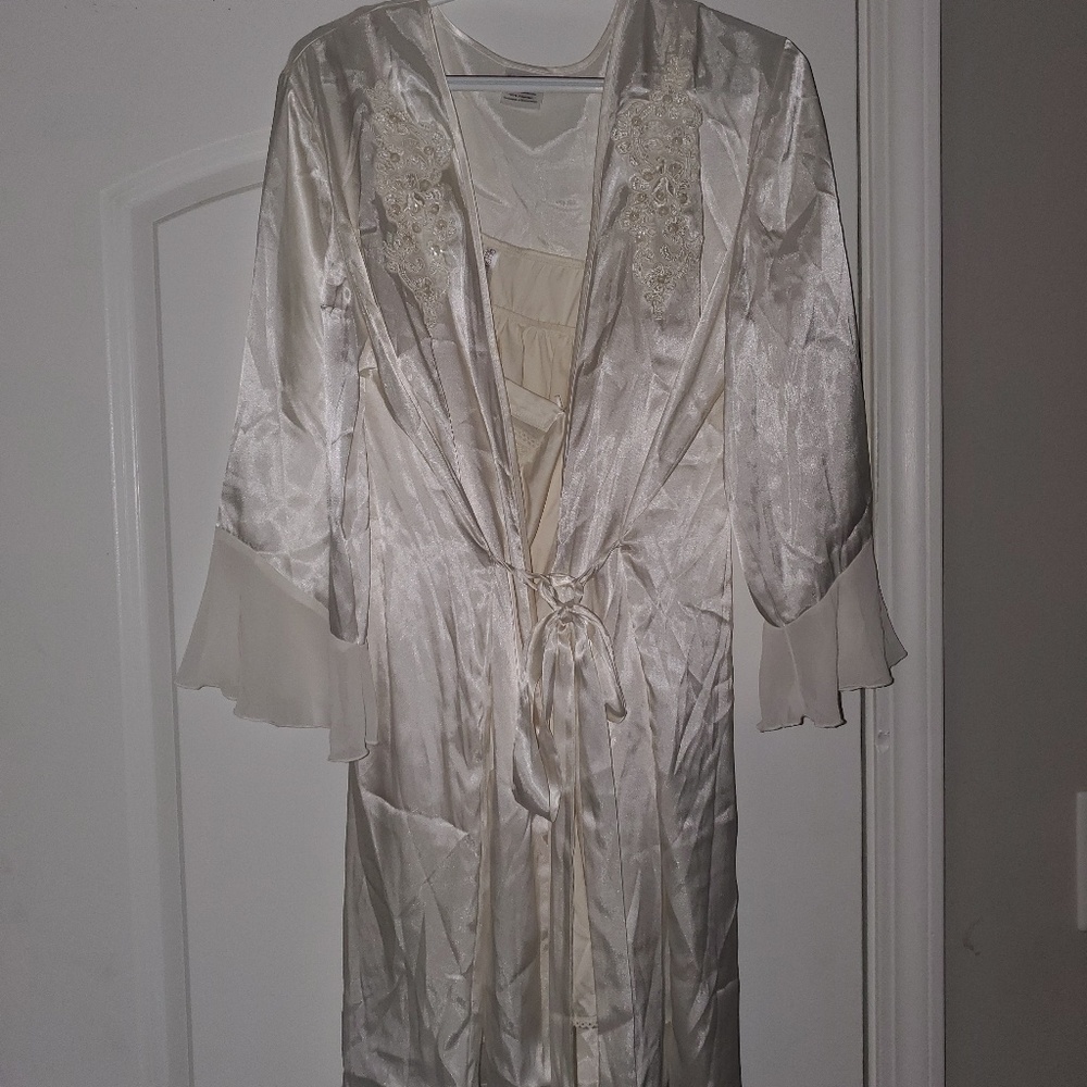 Women's NWOT Satin Nighty/Teddy
